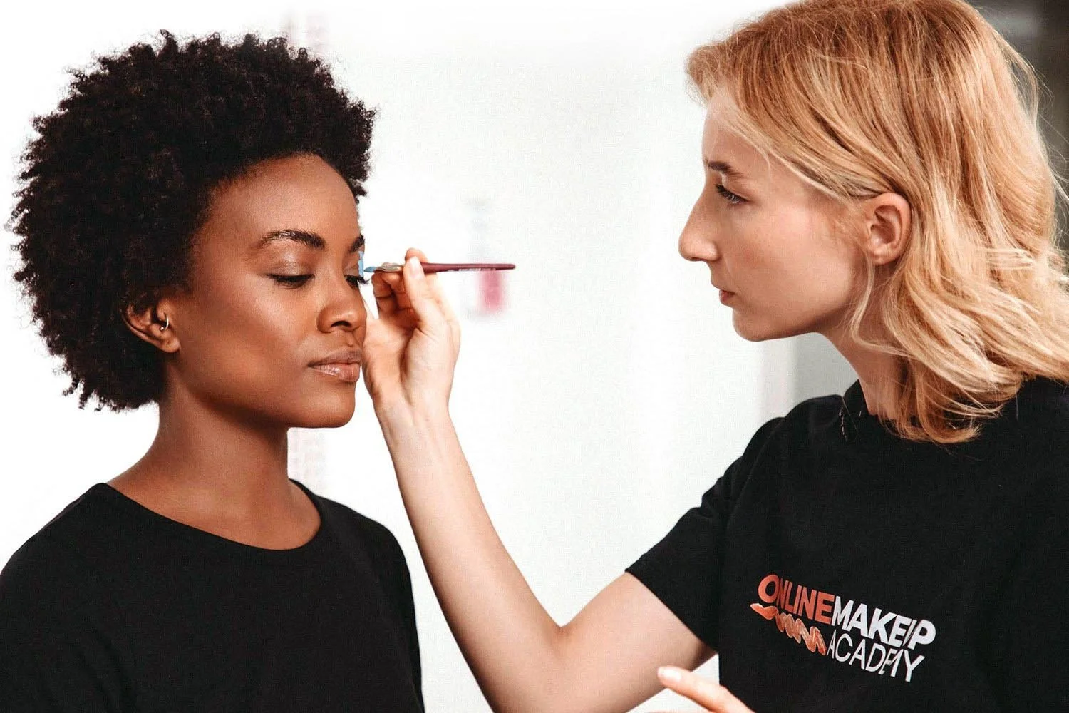 Elite Makeup Artist Career Program | Complete Certification +